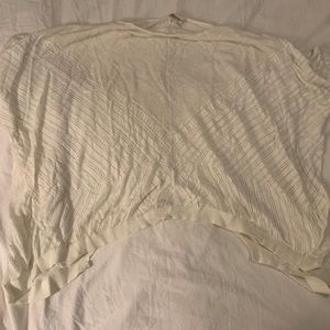 VS White Short Sleeved Sweater, M/L
